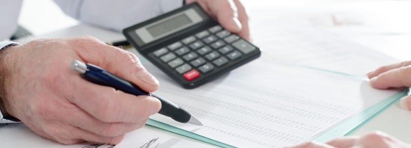 contrat credit professionnel entre les mains d'un professionnel