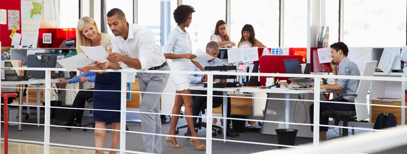 Bureau de travail sur une mezzanine