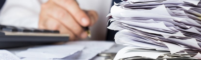  Expert financier en plein travail