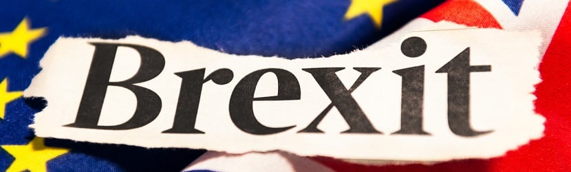  Drapeau européen et anglais