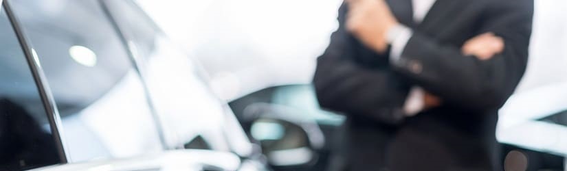  Un salarié et sa voiture d'entreprise