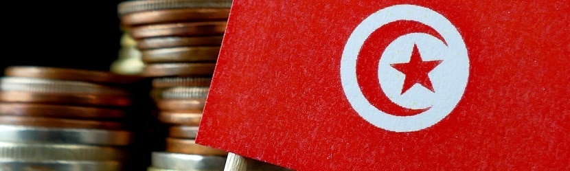  Pièces et drapeau tunisien