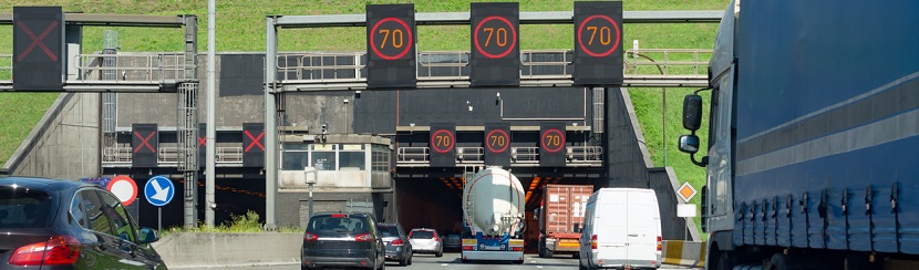 voiture sur autoroute belge