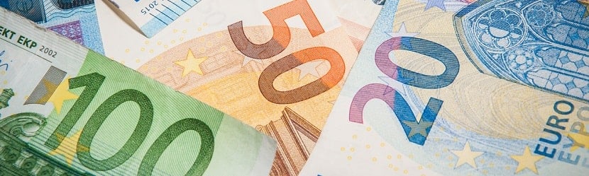 Gros plan groupe d’argent billet en euros