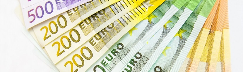 ensemble de billets euros