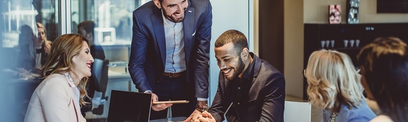 DES Professionnels au bureau