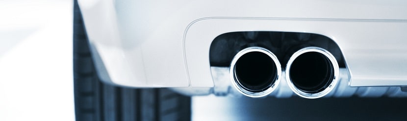pot d'échappement de voiture