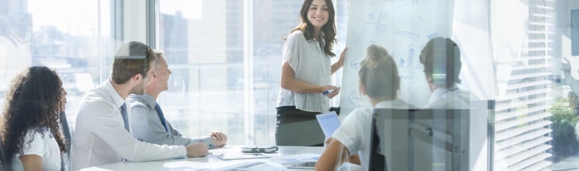 Chef d'entreprise en réunion 